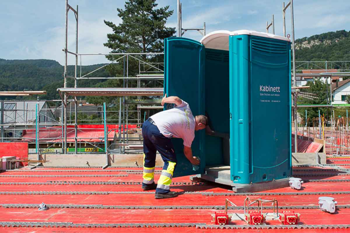 WC Wagen Innenansicht - Rauschender Bach